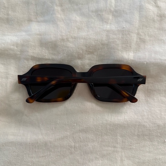 Tortoise Shell Sunglasses - Picture 2 of 4